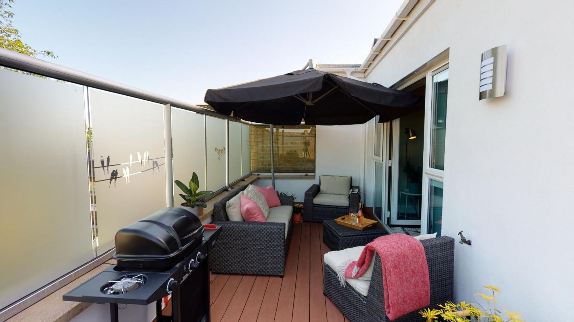 Madison Hill - White Hill House 4 - 2 Bedroom Flat Apartment